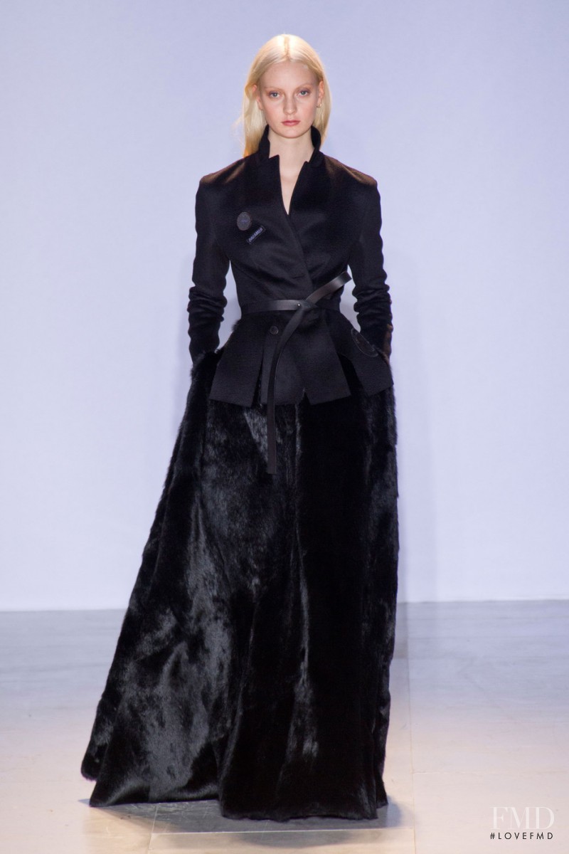 Yang Li fashion show for Autumn/Winter 2014