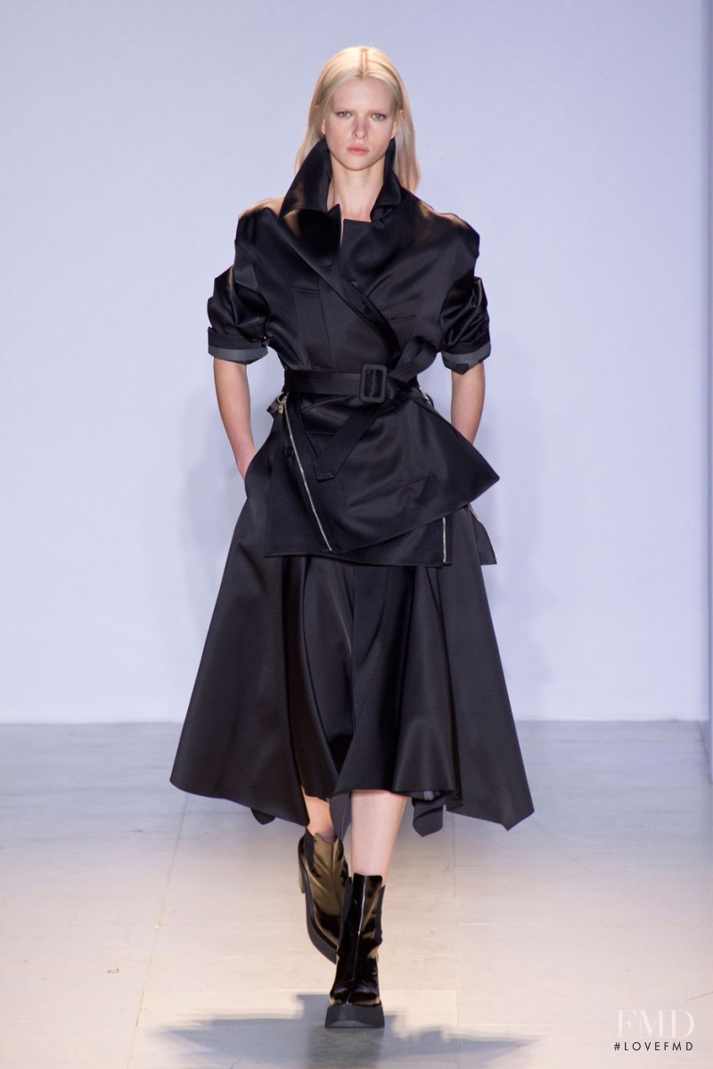 Yang Li fashion show for Autumn/Winter 2014