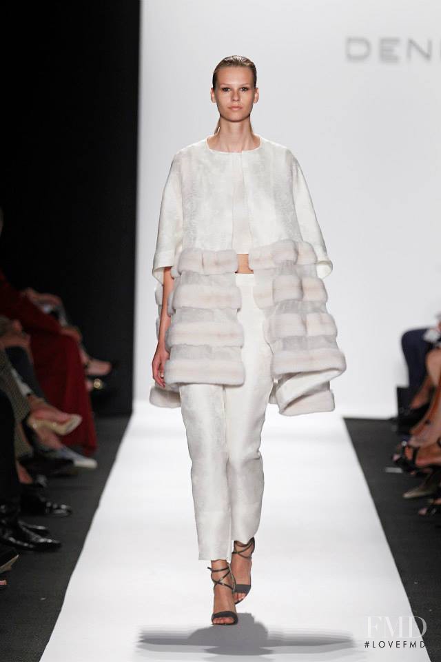Mariina Keskitalo featured in  the Dennis Basso fashion show for Spring/Summer 2015