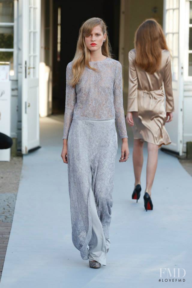 Lace by Stasia fashion show for Spring/Summer 2015