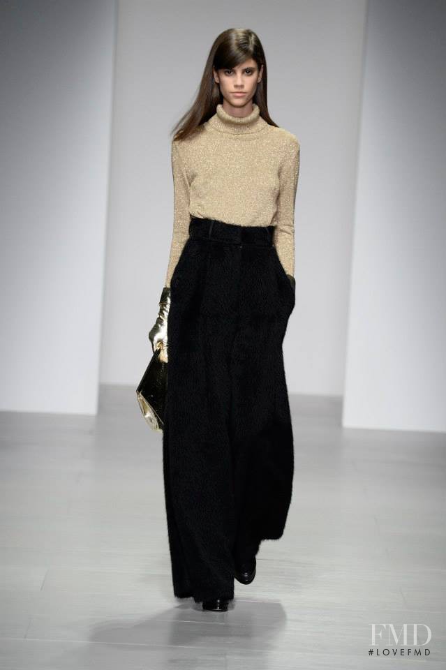 Antonina Petkovic featured in  the DAKS fashion show for Autumn/Winter 2014