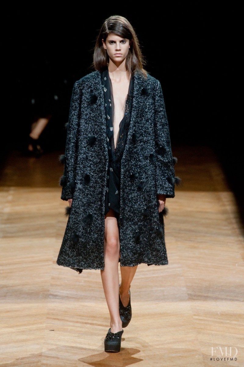 Antonina Petkovic featured in  the Sharon Wauchob fashion show for Spring/Summer 2014