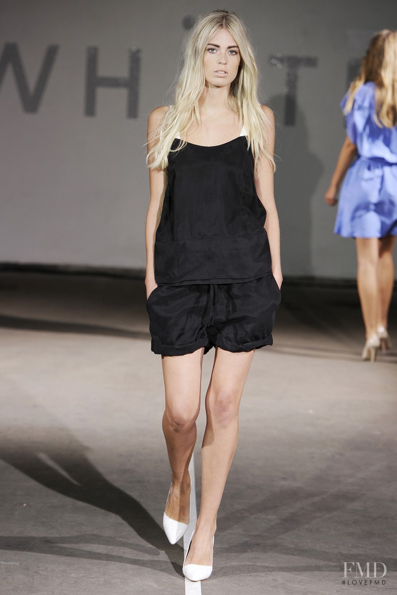 Whiite fashion show for Spring/Summer 2013