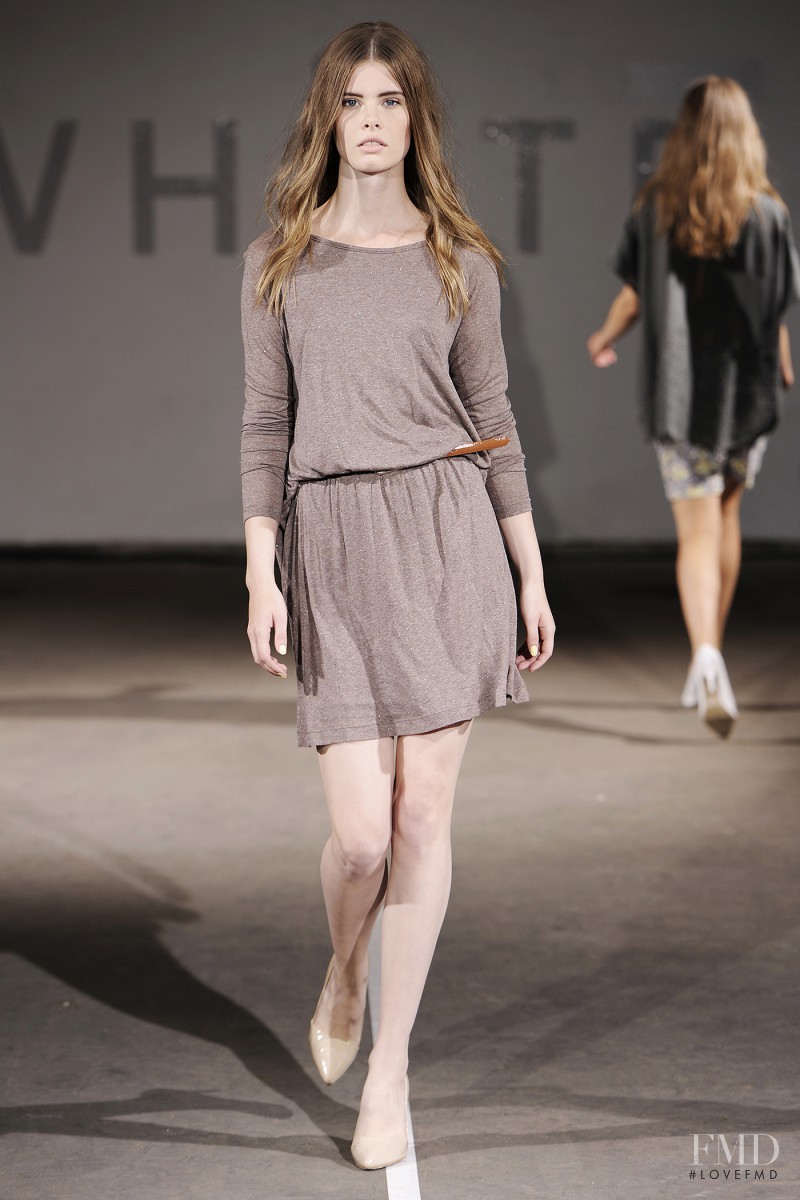 Whiite fashion show for Spring/Summer 2013