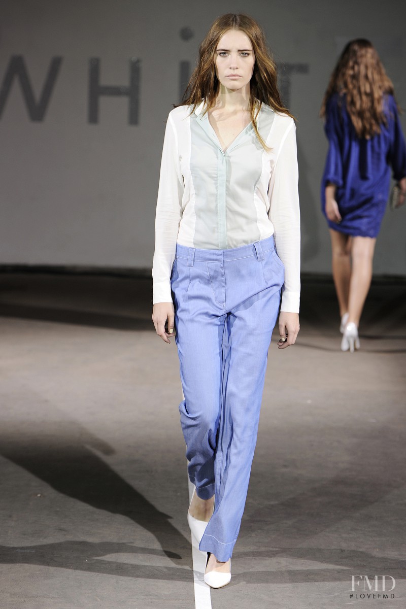 Whiite fashion show for Spring/Summer 2013