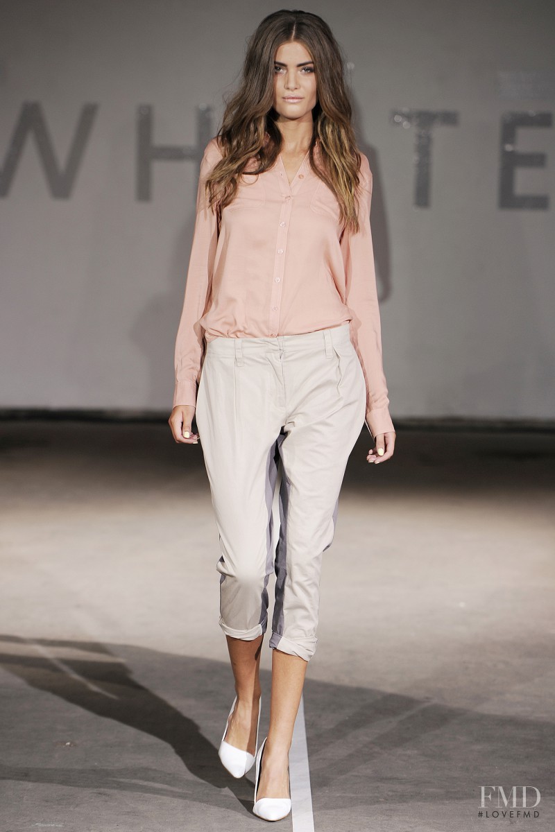 Whiite fashion show for Spring/Summer 2013