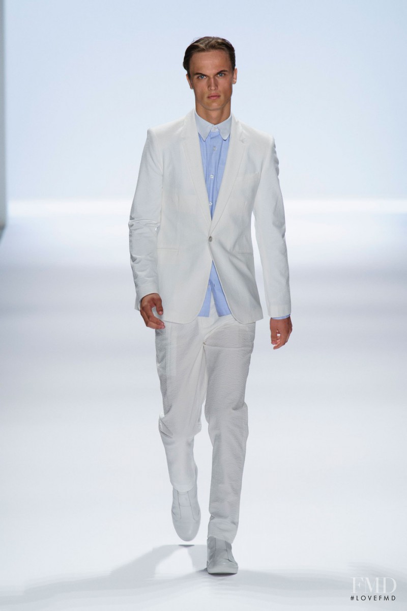 Richard Chai fashion show for Spring/Summer 2014