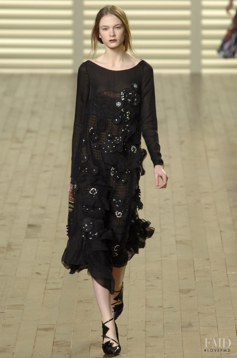 Irina Kulikova featured in  the Chloe fashion show for Autumn/Winter 2008