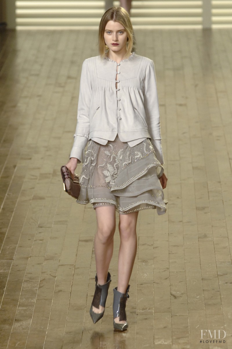 Kori Richardson featured in  the Chloe fashion show for Autumn/Winter 2008