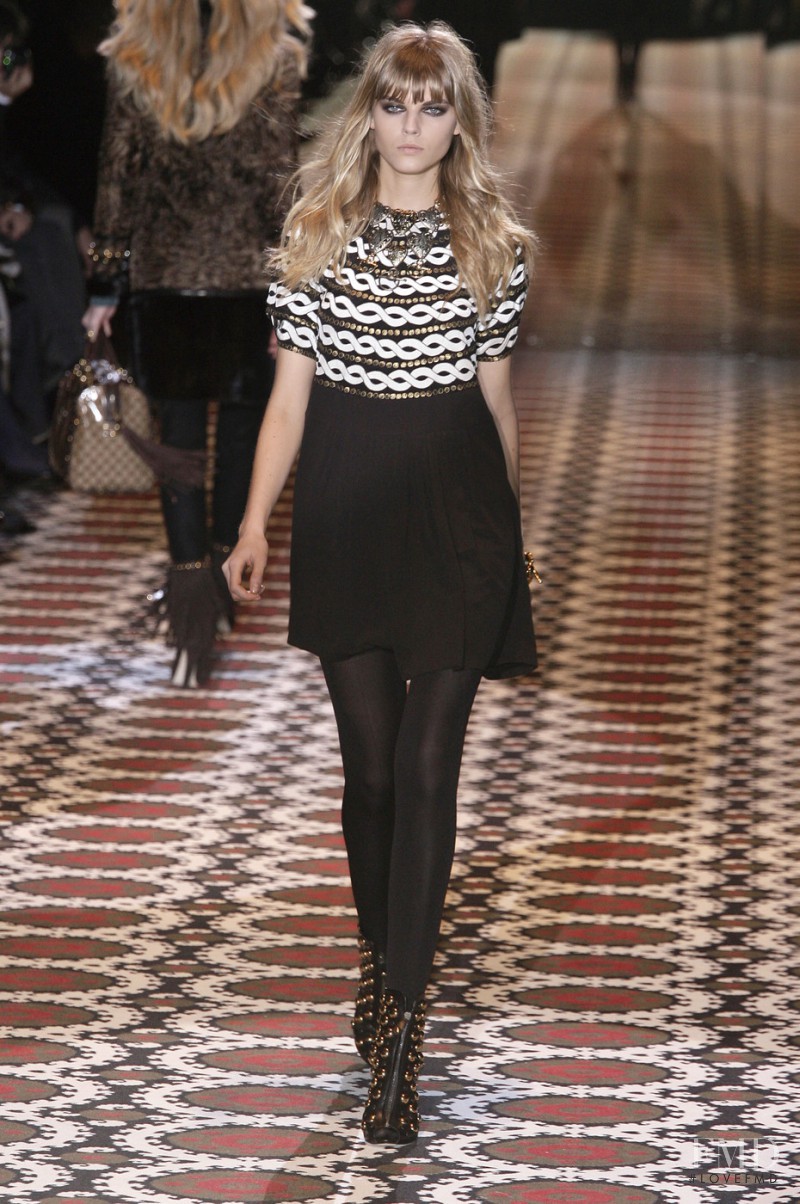 Maryna Linchuk featured in  the Gucci fashion show for Autumn/Winter 2008