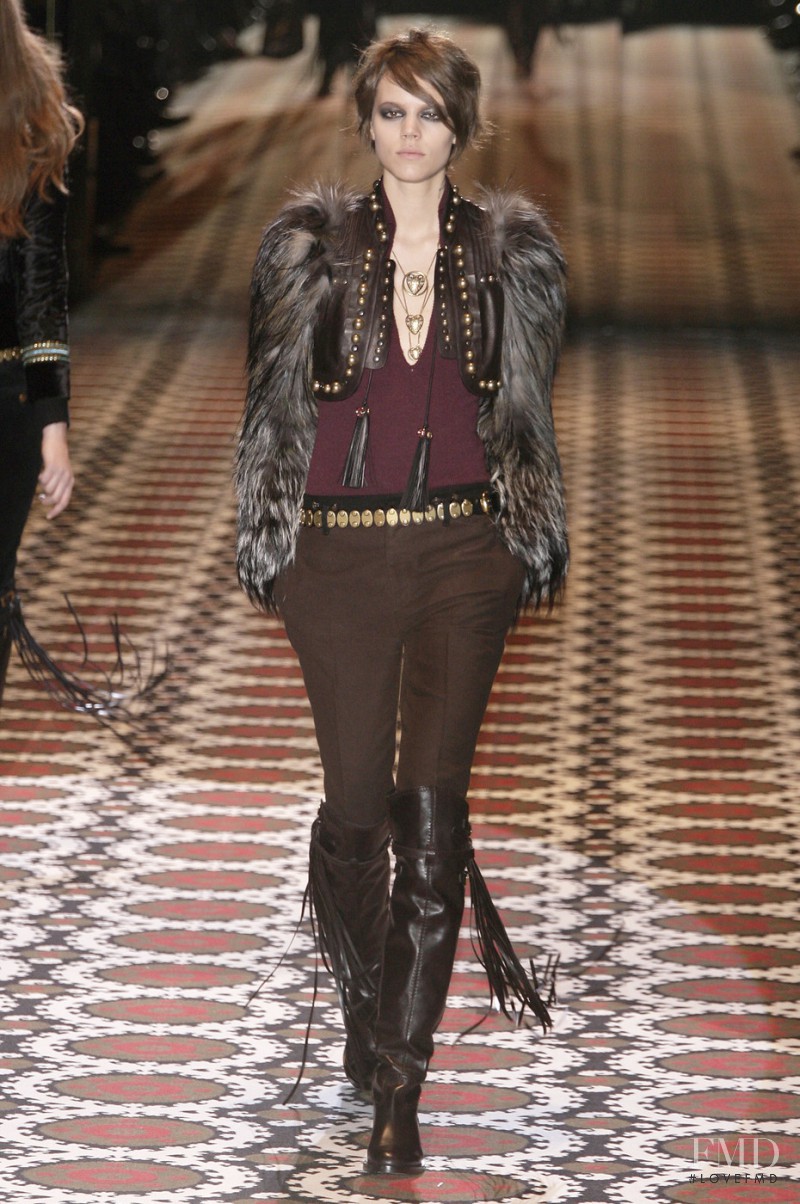 Freja Beha Erichsen featured in  the Gucci fashion show for Autumn/Winter 2008
