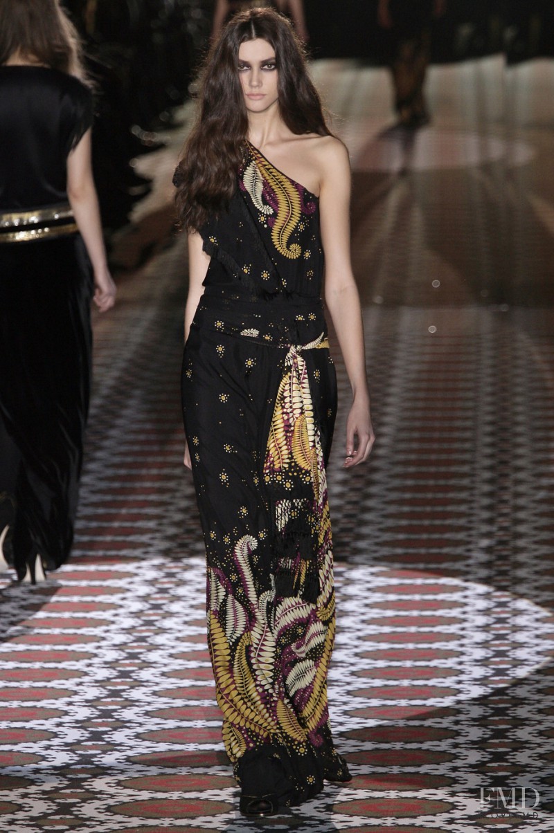 Ksenia Kakhnovich featured in  the Gucci fashion show for Autumn/Winter 2008