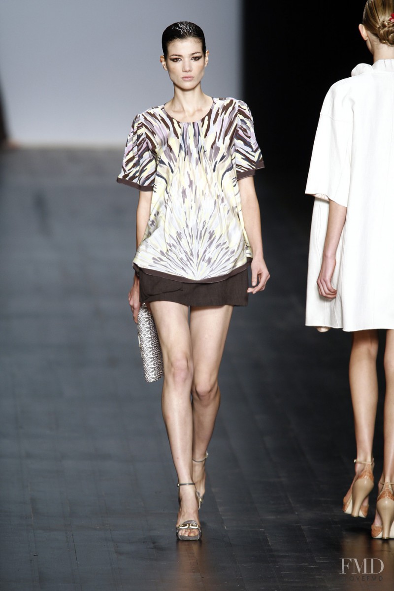 Sheila Marquez featured in  the Missoni fashion show for Spring/Summer 2008