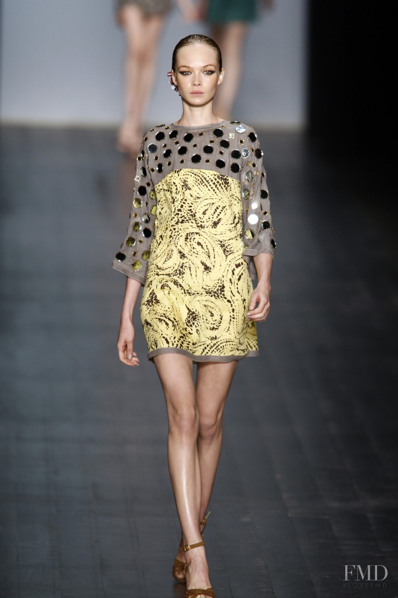 Siri Tollerod featured in  the Missoni fashion show for Spring/Summer 2008