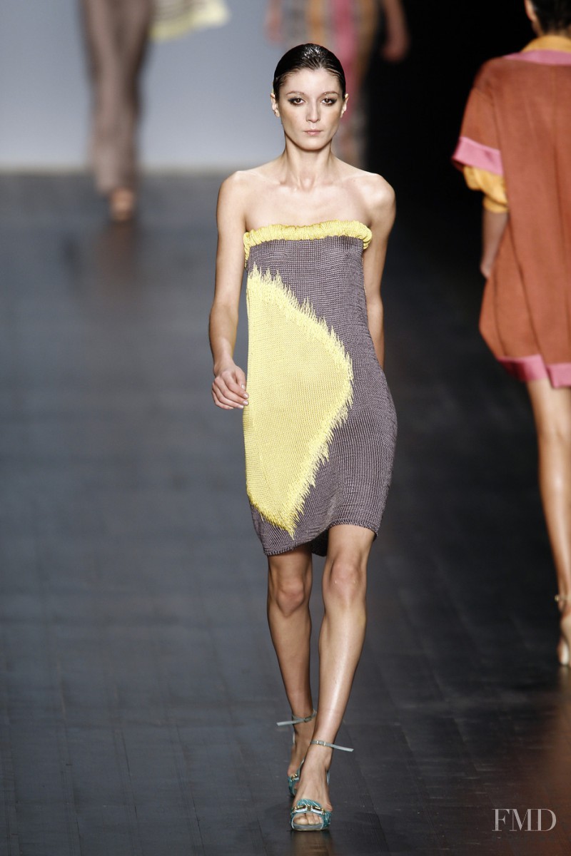 Irina Lazareanu featured in  the Missoni fashion show for Spring/Summer 2008