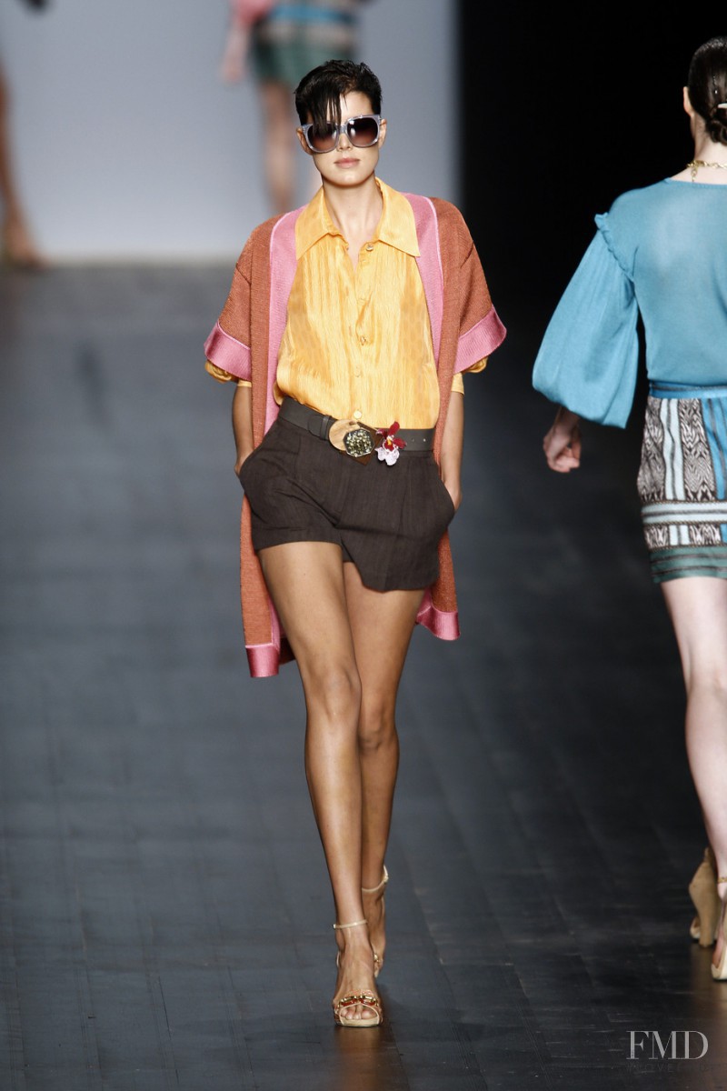 Agyness Deyn featured in  the Missoni fashion show for Spring/Summer 2008
