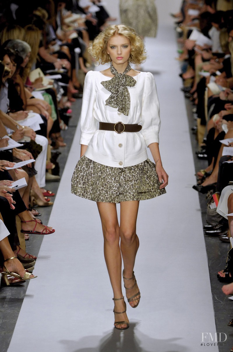 Lily Donaldson featured in  the Derek Lam fashion show for Spring/Summer 2008