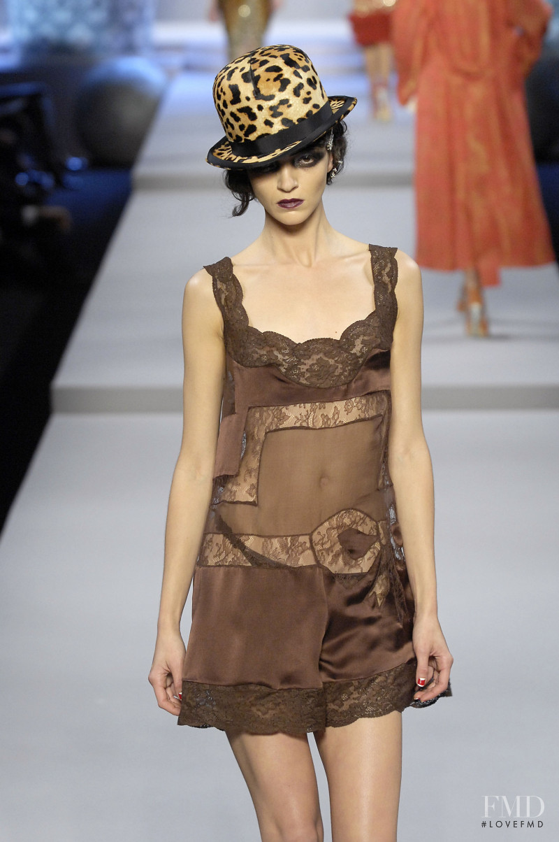 Mariacarla Boscono featured in  the Christian Dior fashion show for Spring/Summer 2008