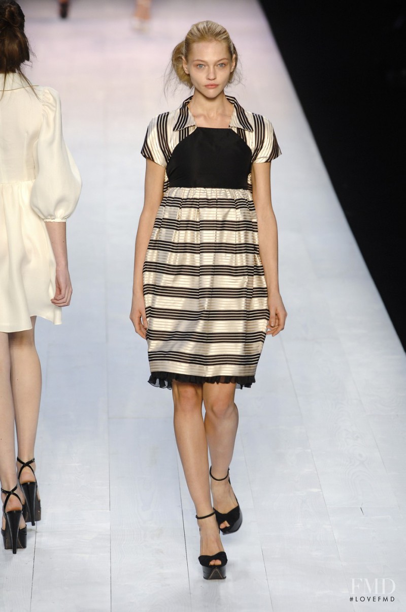 Sasha Pivovarova featured in  the Giambattista Valli fashion show for Spring/Summer 2008
