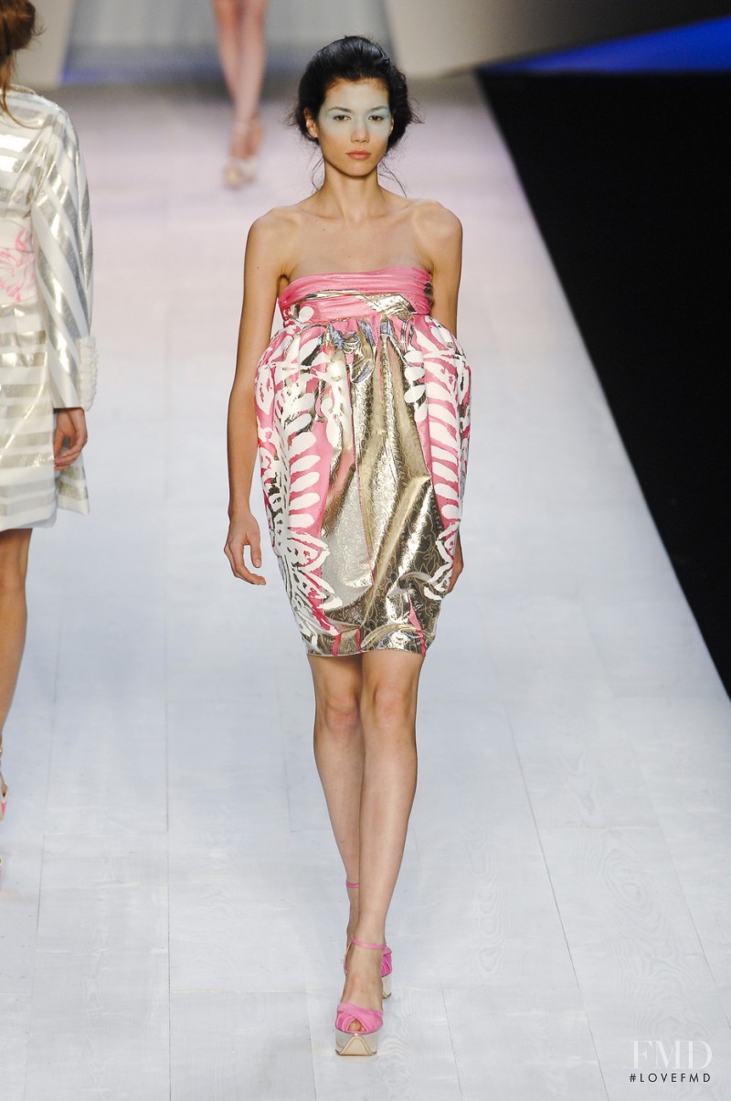 Sheila Marquez featured in  the Giambattista Valli fashion show for Spring/Summer 2008