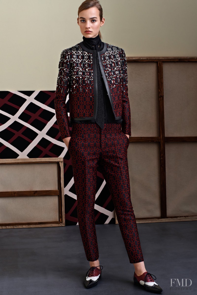 Maartje Verhoef featured in  the Gucci fashion show for Pre-Fall 2015