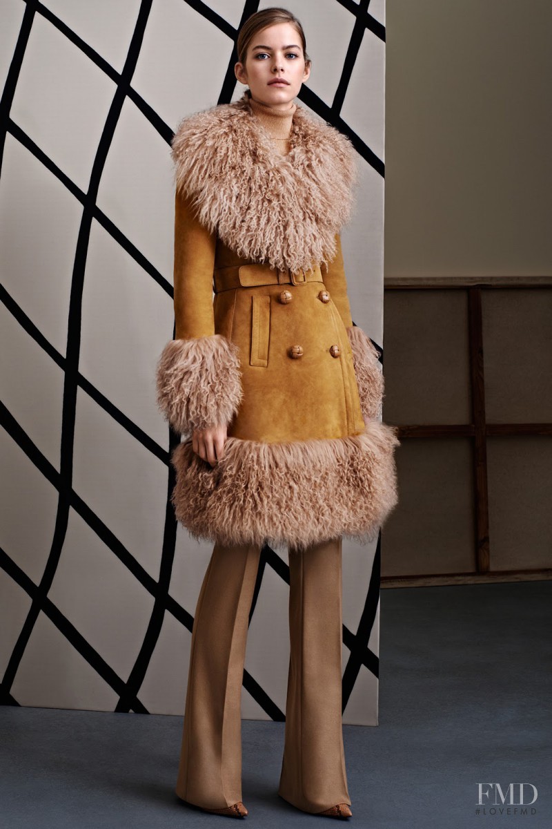 Alexandra Hochguertel featured in  the Gucci fashion show for Pre-Fall 2015