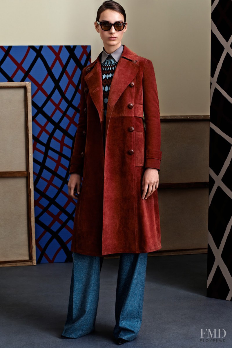 Julia Bergshoeff featured in  the Gucci fashion show for Pre-Fall 2015