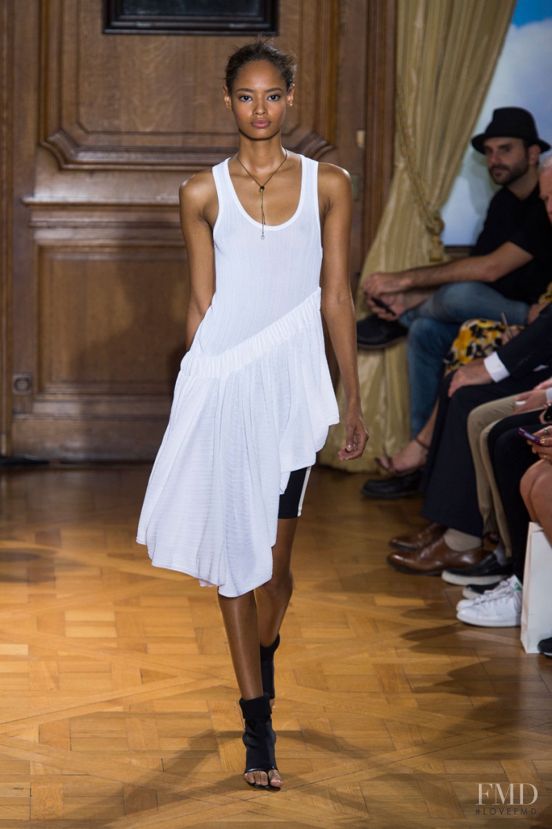 Malaika Firth featured in  the Viktor & Rolf fashion show for Spring/Summer 2015