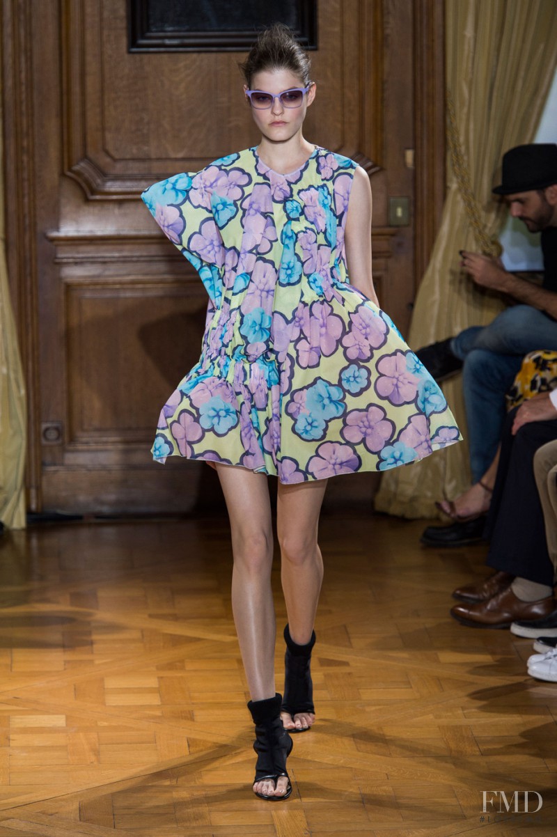 Kia Low featured in  the Viktor & Rolf fashion show for Spring/Summer 2015