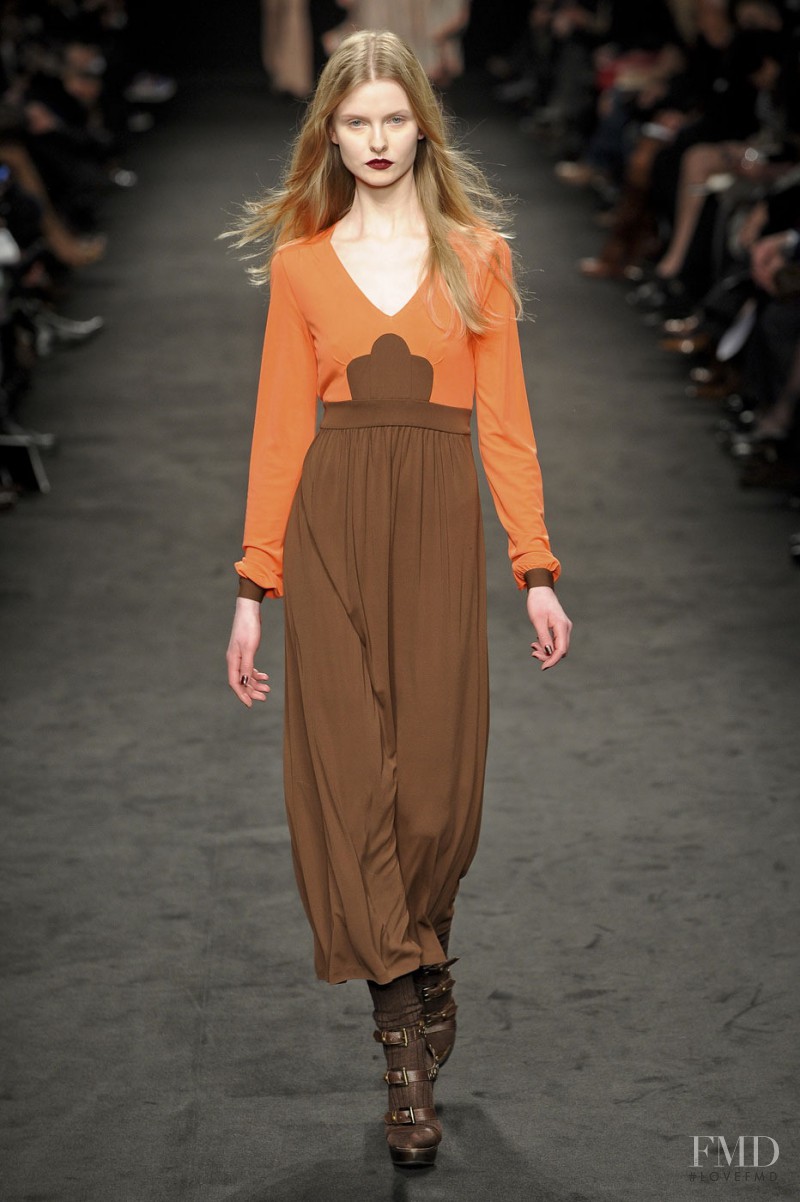 Angelo Marani fashion show for Autumn/Winter 2011