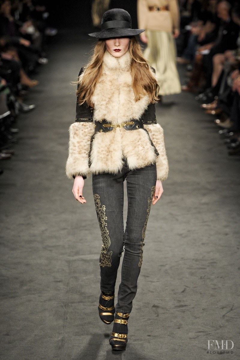 Angelo Marani fashion show for Autumn/Winter 2011