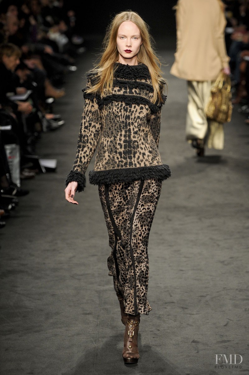 Angelo Marani fashion show for Autumn/Winter 2011