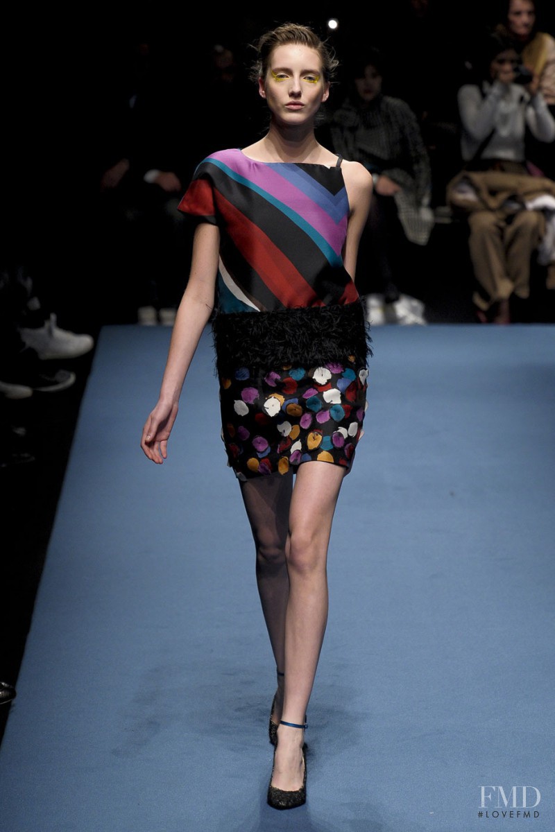 Iris Egbers featured in  the Albino fashion show for Autumn/Winter 2011