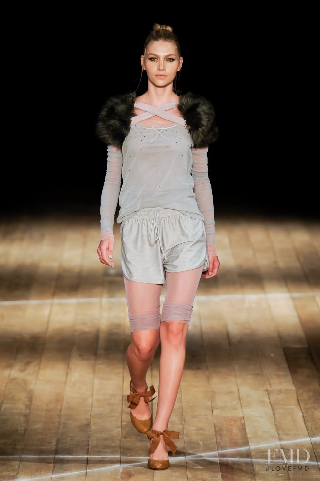 Aline Weber featured in  the Maria Bonita Extra fashion show for Autumn/Winter 2011