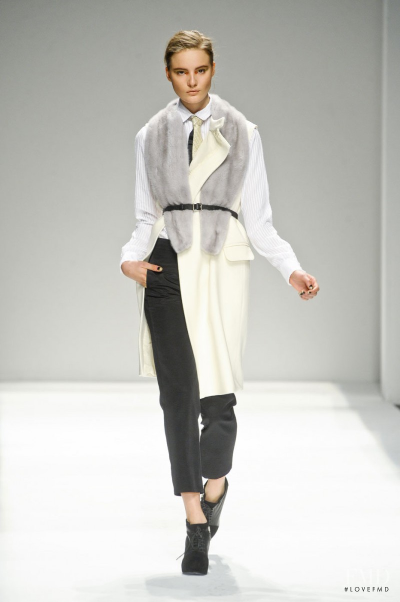 Yigal Azrouel fashion show for Autumn/Winter 2011