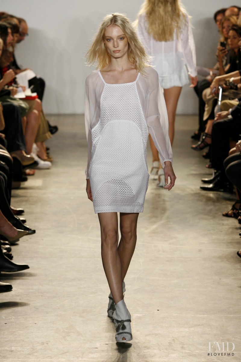 Thakoon fashion show for Spring/Summer 2011