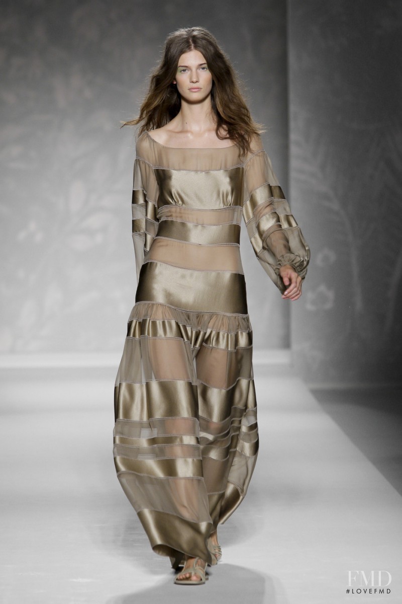 Kendra Spears featured in  the Alberta Ferretti fashion show for Spring/Summer 2011