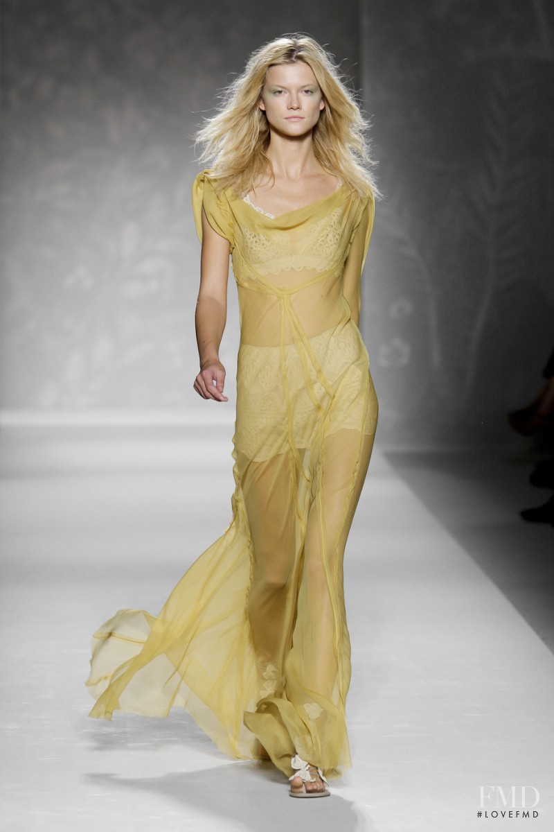 Kasia Struss featured in  the Alberta Ferretti fashion show for Spring/Summer 2011