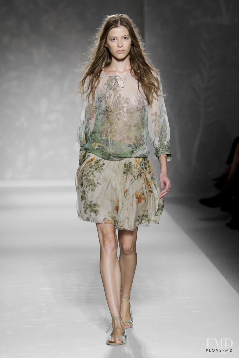 Yulia Kharlapanova featured in  the Alberta Ferretti fashion show for Spring/Summer 2011