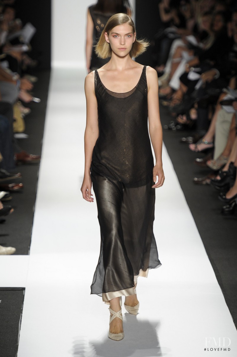 Arizona Muse featured in  the Narciso Rodriguez fashion show for Spring/Summer 2011