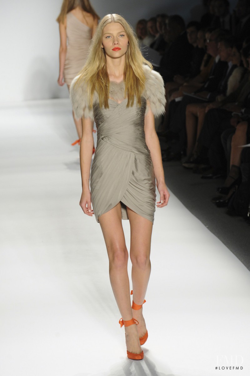 J Mendel fashion show for Spring/Summer 2011