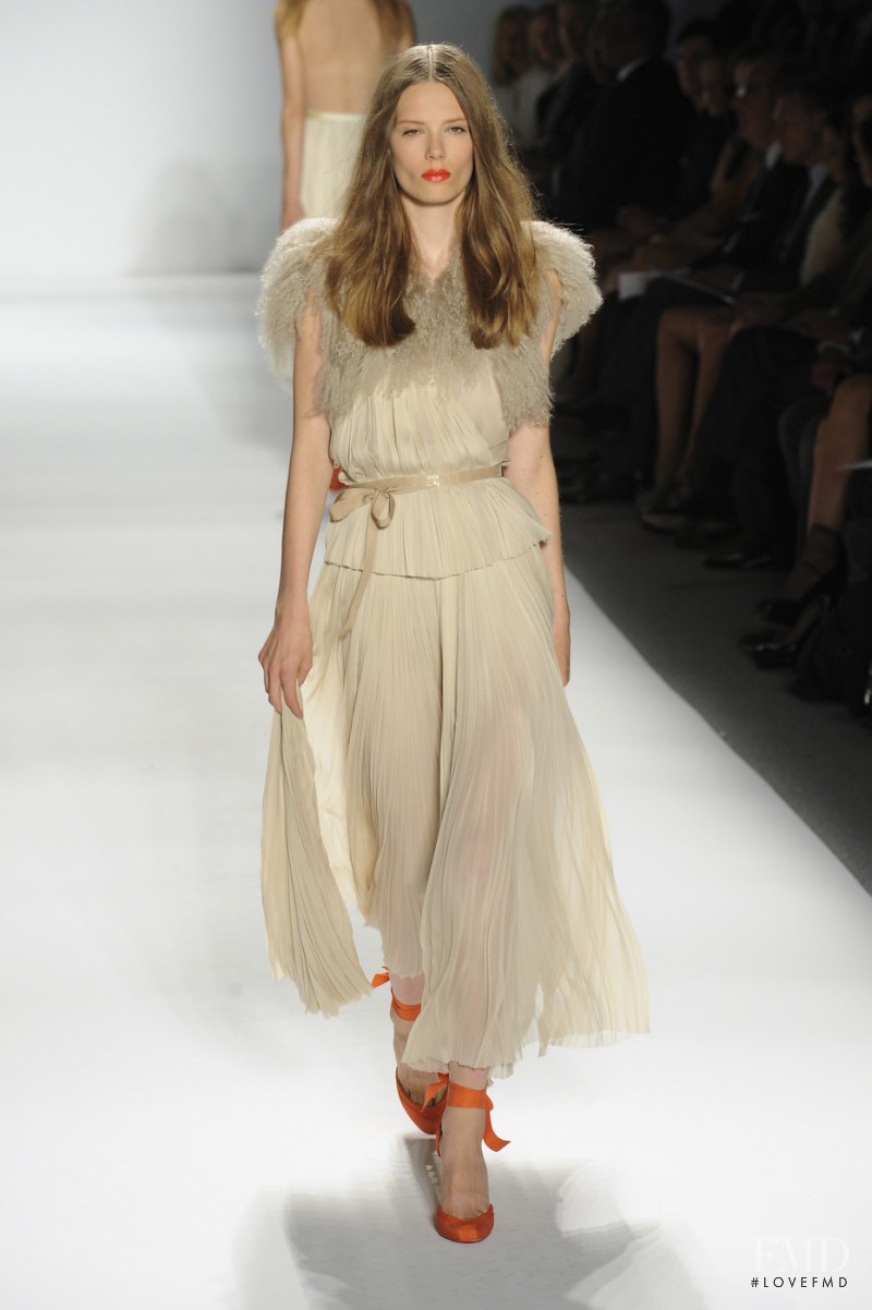 J Mendel fashion show for Spring/Summer 2011