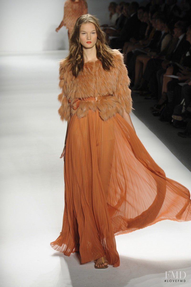 J Mendel fashion show for Spring/Summer 2011