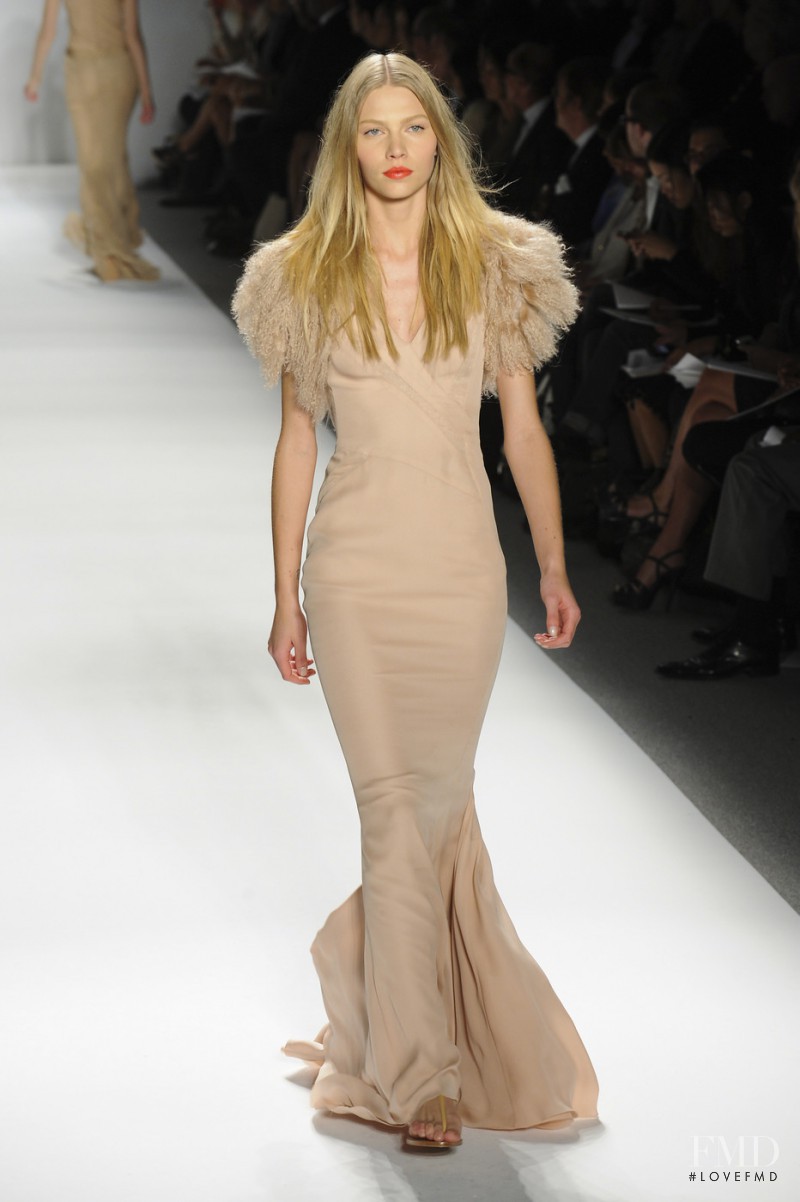 J Mendel fashion show for Spring/Summer 2011