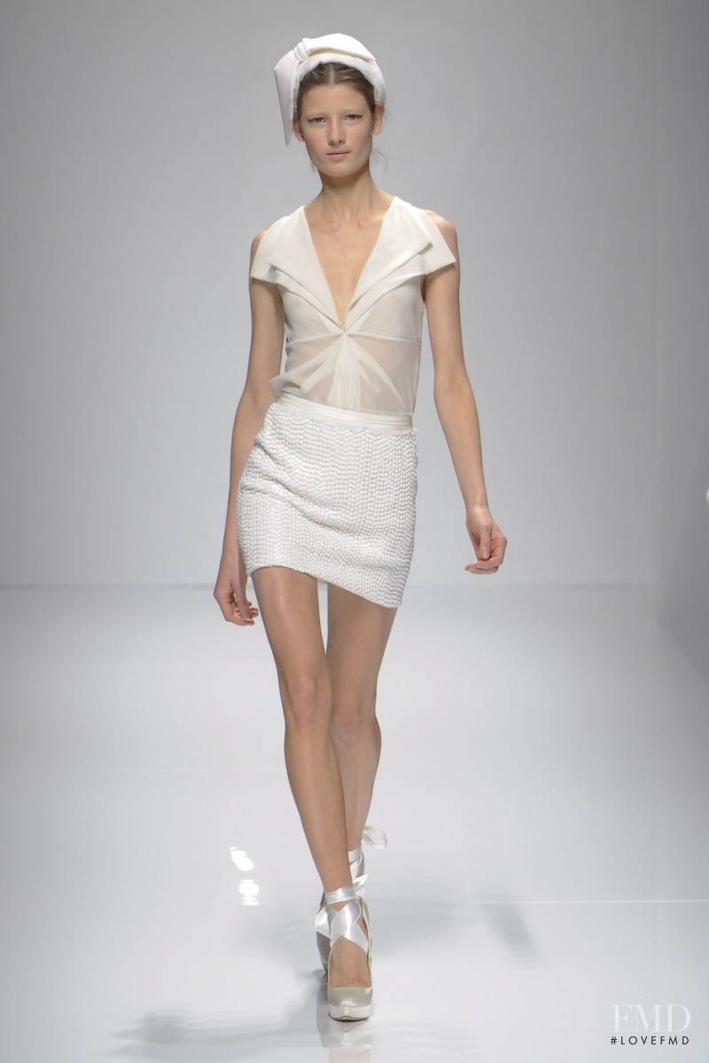 Valentin Yudashkin fashion show for Spring/Summer 2011