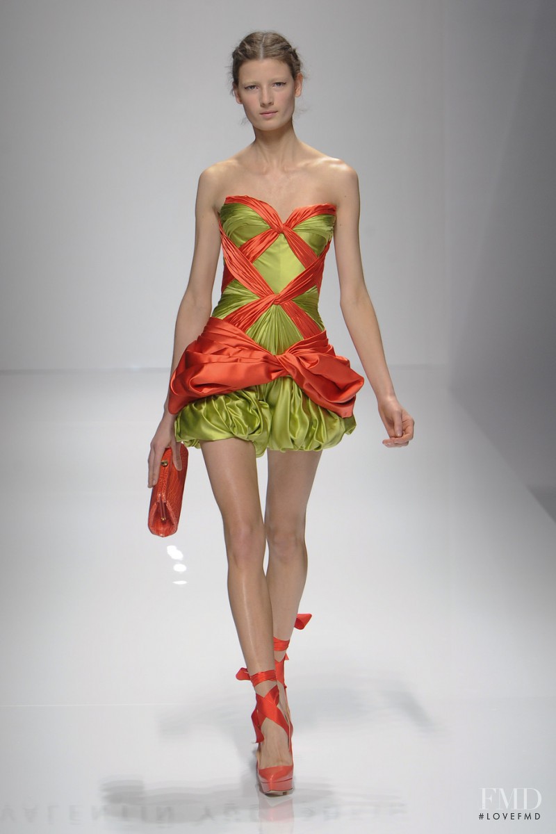 Valentin Yudashkin fashion show for Spring/Summer 2011