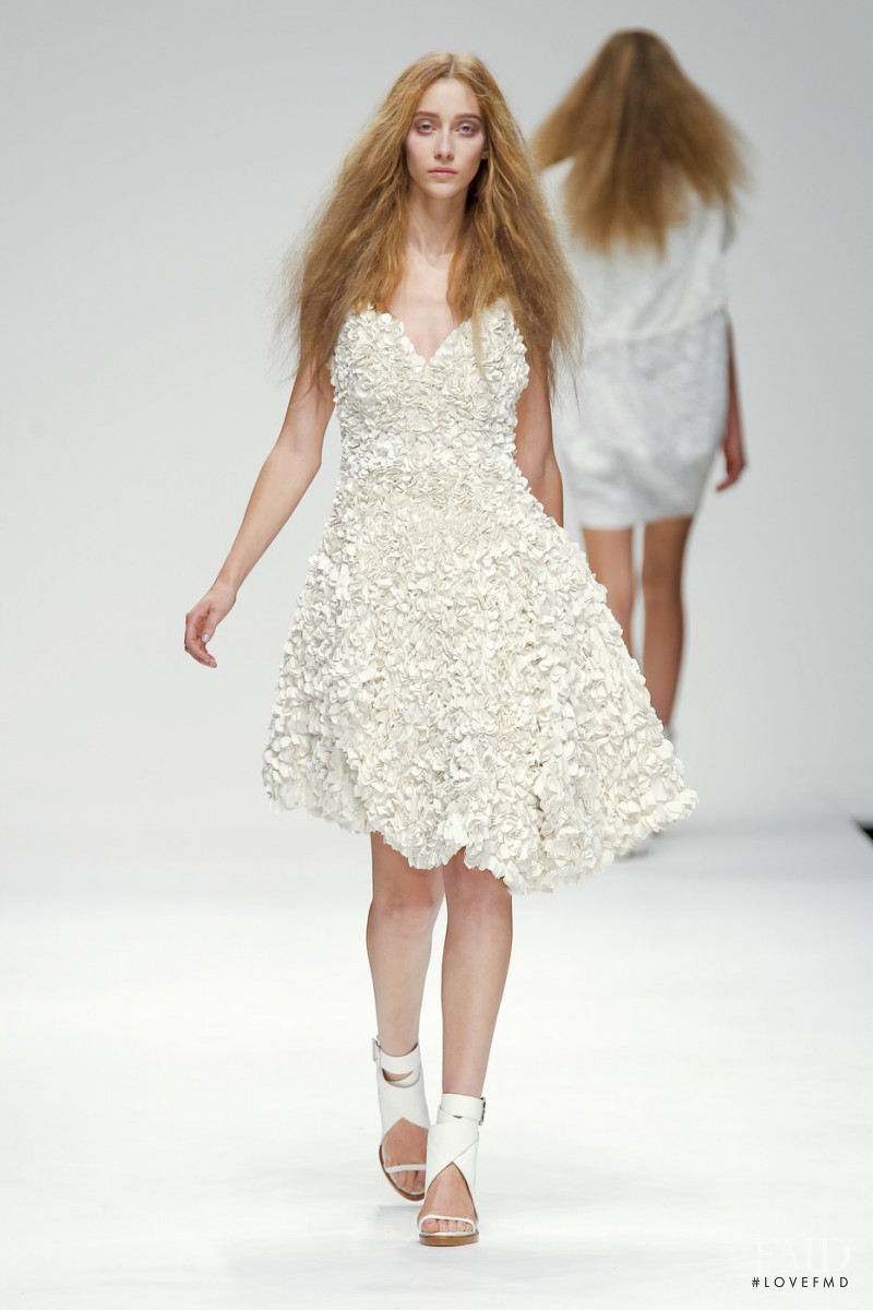 John Rocha fashion show for Spring/Summer 2011