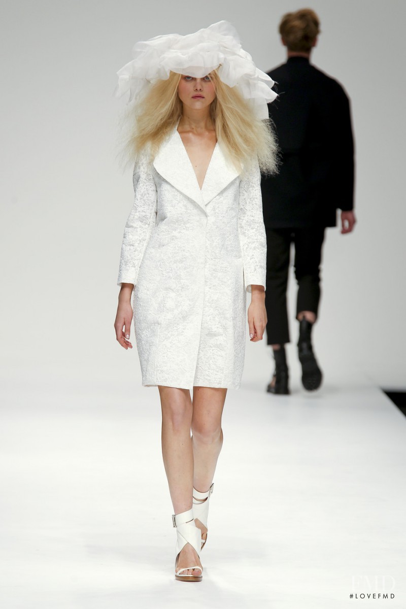 John Rocha fashion show for Spring/Summer 2011