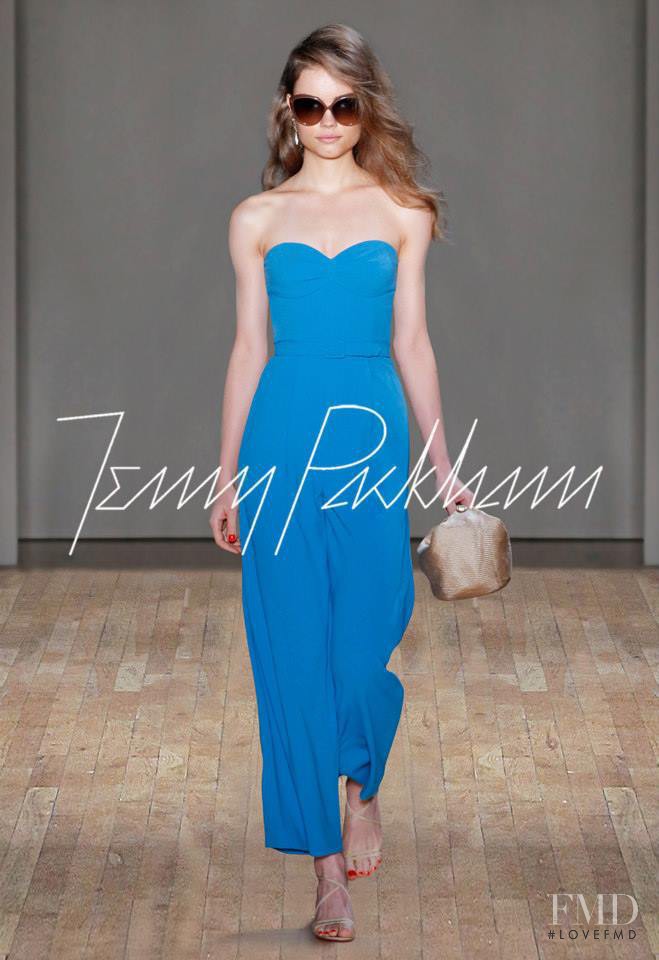 Daria Piotrowiak featured in  the Jenny Packham fashion show for Spring/Summer 2015