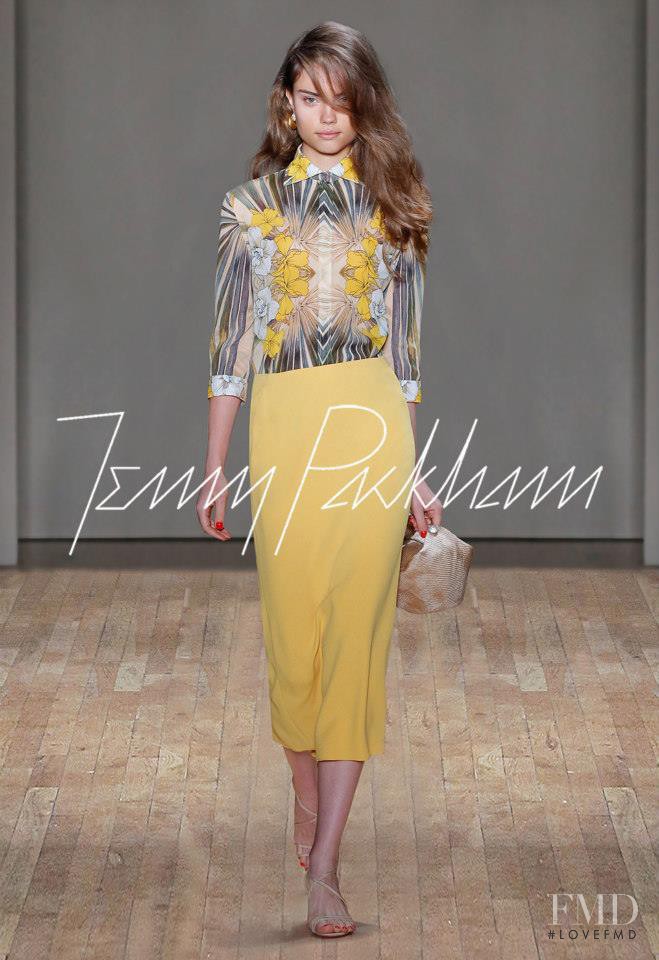 Daria Piotrowiak featured in  the Jenny Packham fashion show for Spring/Summer 2015